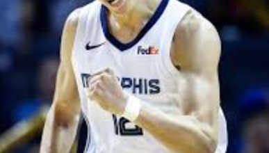 Yuta Watanabe Benched for Sunday’s Jazz Game Due to ‘Competitive’ Pickup Game Knee Blow