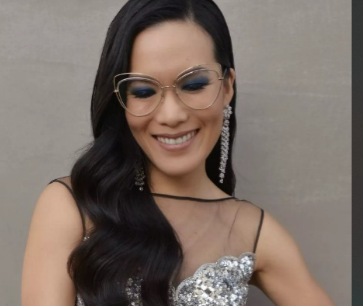 Ali Wong Rocks a Denim-Inspired Eye Look and Her Iconic Glasses at the 2024 Emmys